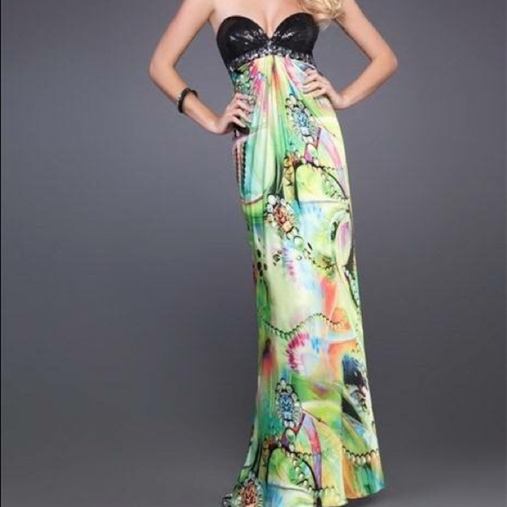 Black Sequin and Green Jeweled Print Prom Dress 00